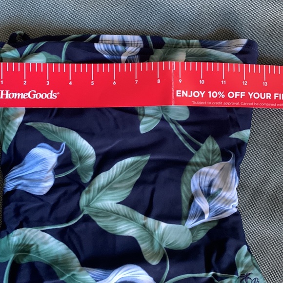 NEW Tommy Bahama swimming suit ,NO TAG,size 6 - Picture 10 of 12